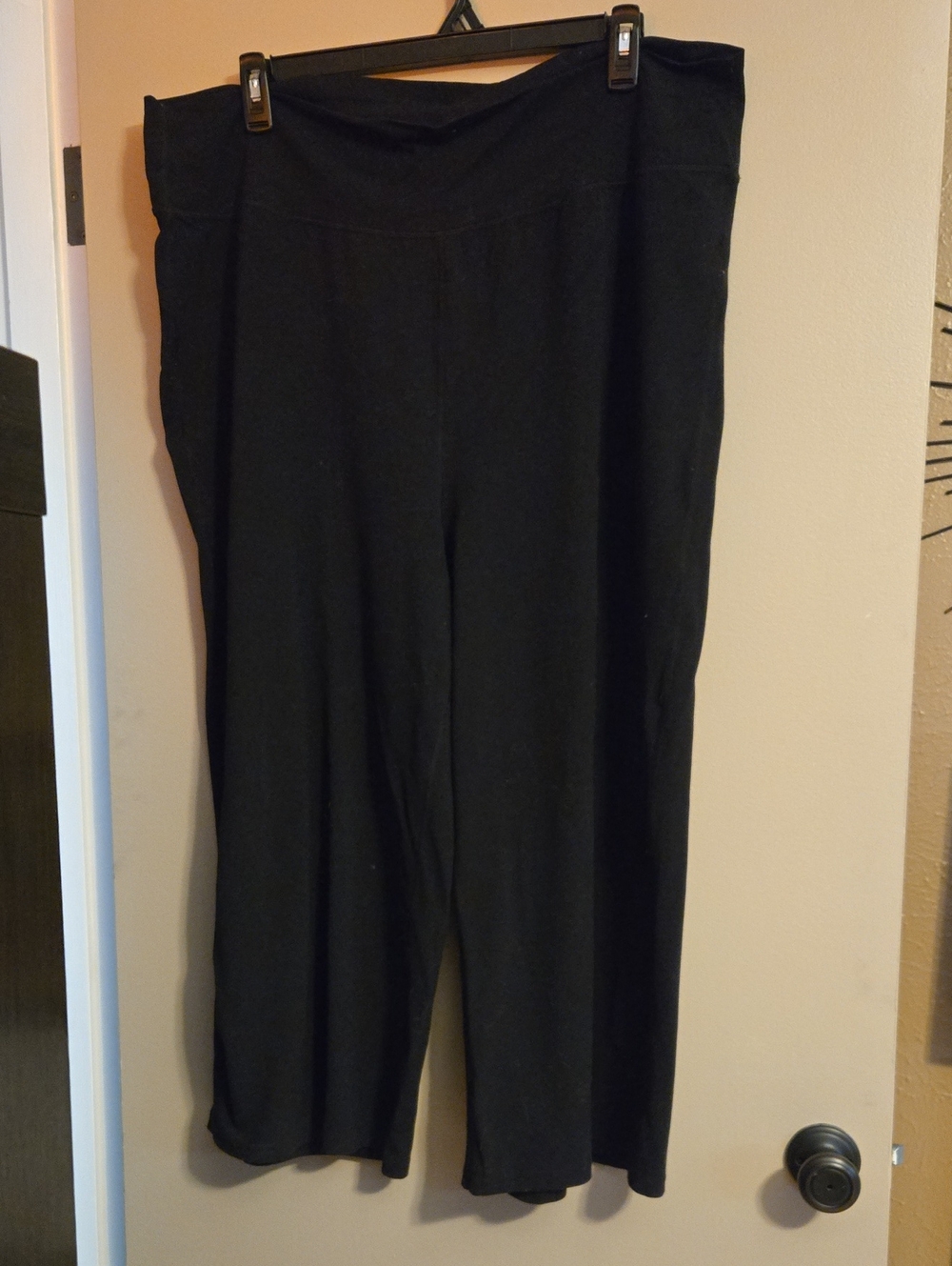 Old Navy Black Wide-Leg Crop Pants